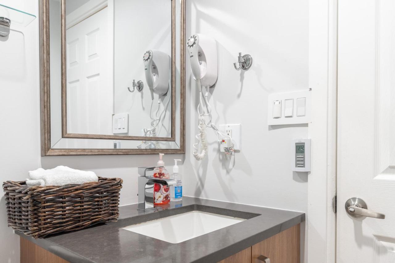 Appartement Gorgeous Creekside Studio *